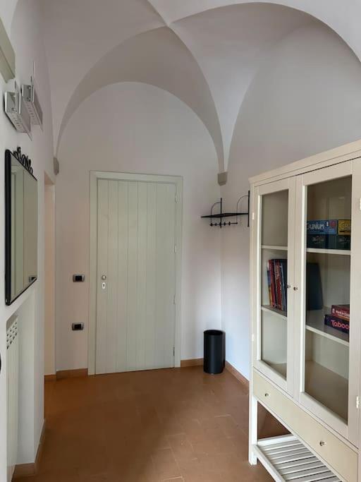 I Tre Re, Arte E Storia. Apartment Fossombrone Luaran gambar