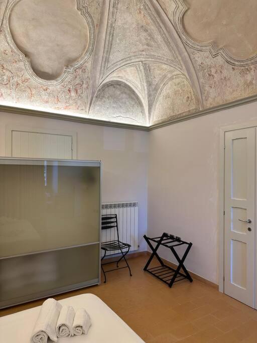 I Tre Re, Arte E Storia. Apartment Fossombrone Luaran gambar