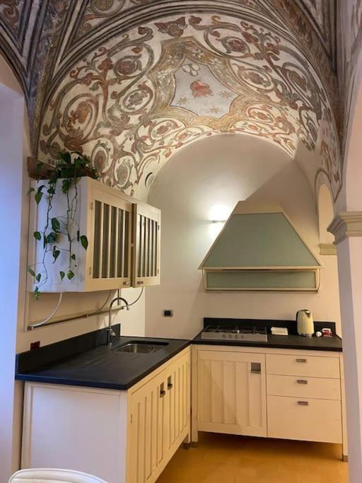 I Tre Re, Arte E Storia. Apartment Fossombrone Luaran gambar