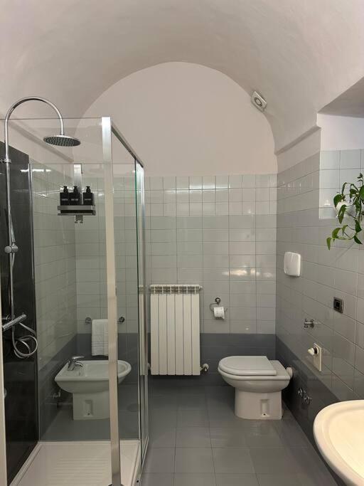I Tre Re, Arte E Storia. Apartment Fossombrone Luaran gambar